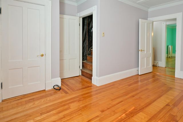 153 Russell Street, Manchester, NH 03104