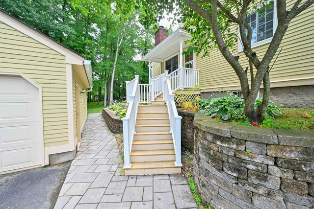 153 Russell Street, Manchester, NH 03104