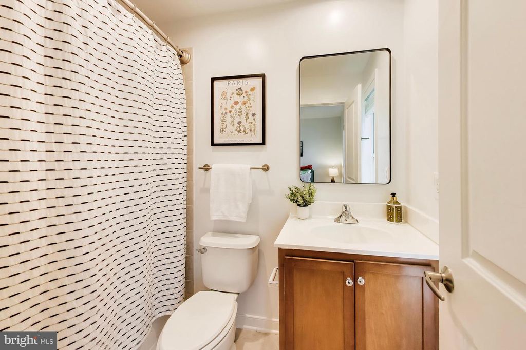 Image 20 of property listing at 4408 LONGFELLOW ST, Hyattsville, MD 20781