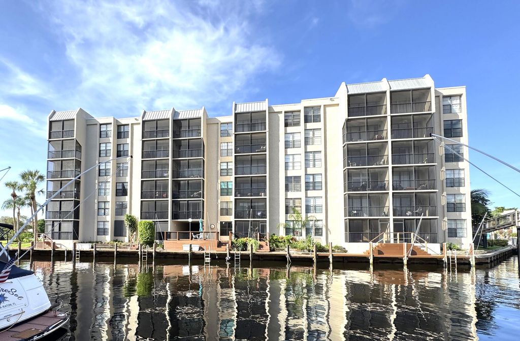 12 Royal Palm Way 2050, Boca Raton, FL 33432