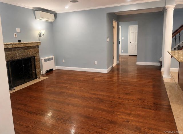 302 Oakford Street, West Hempstead, NY 11552