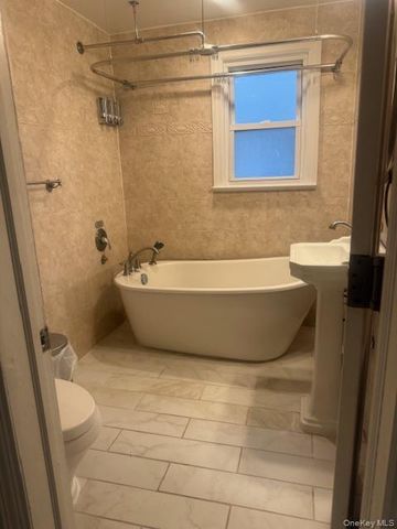 302 Oakford Street, West Hempstead, NY 11552