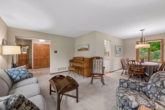 15019 Village Woods Drive, Eden Prairie, MN 55347