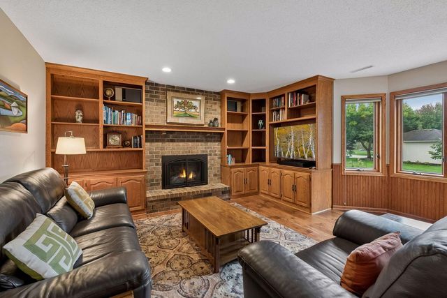 15019 Village Woods Drive, Eden Prairie, MN 55347