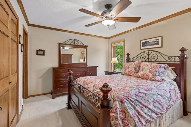 15019 Village Woods Drive, Eden Prairie, MN 55347
