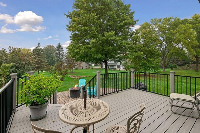 15019 Village Woods Drive, Eden Prairie, MN 55347