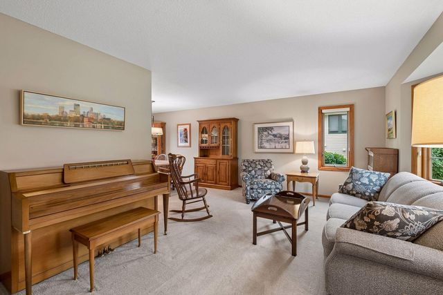 15019 Village Woods Drive, Eden Prairie, MN 55347