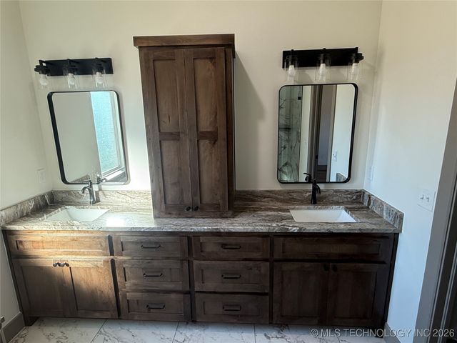 16840 W Sierra, Tahlequah, OK 74464