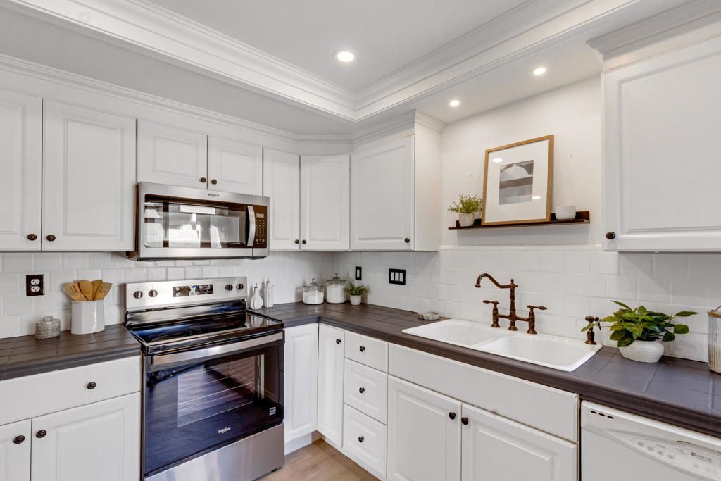 Image 9 of property listing at 48980 Wildwood Lane, Palm Desert, CA 92260