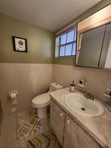 4900 WASHINGTON Street 307, Hollywood, FL 33021