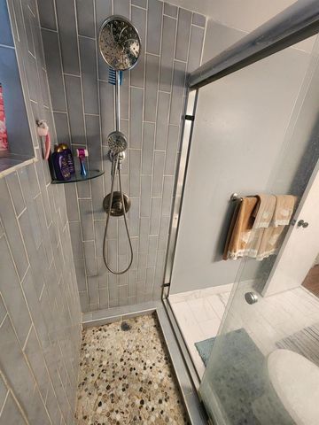 4900 WASHINGTON Street 307, Hollywood, FL 33021