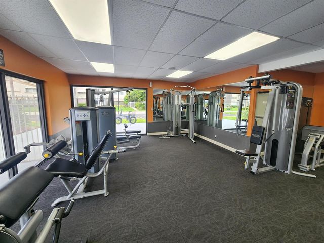 4900 WASHINGTON Street 307, Hollywood, FL 33021