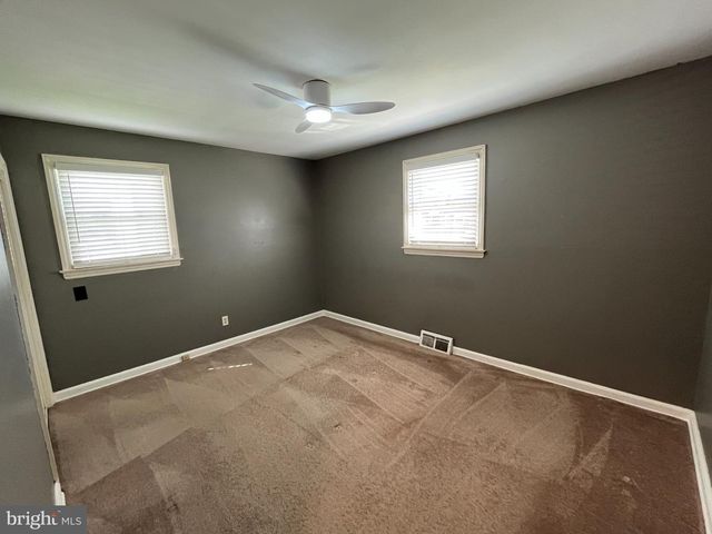 23 PAUL RD, Maple Shade, NJ 08052