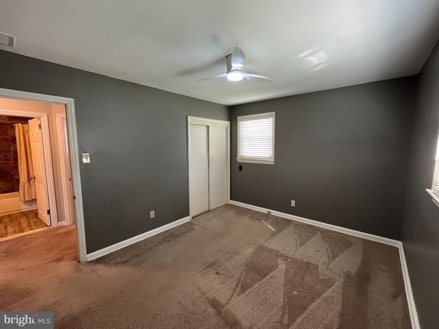 23 PAUL RD, Maple Shade, NJ 08052