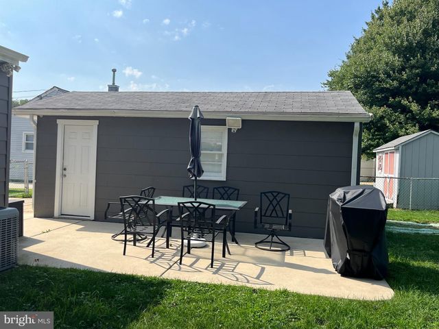 23 PAUL RD, Maple Shade, NJ 08052