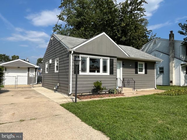 23 PAUL RD, Maple Shade, NJ 08052