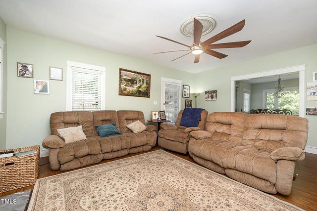 900 Beaman Street, Clinton, NC 28328