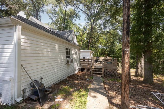900 Beaman Street, Clinton, NC 28328
