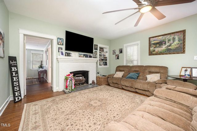 900 Beaman Street, Clinton, NC 28328
