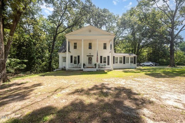900 Beaman Street, Clinton, NC 28328