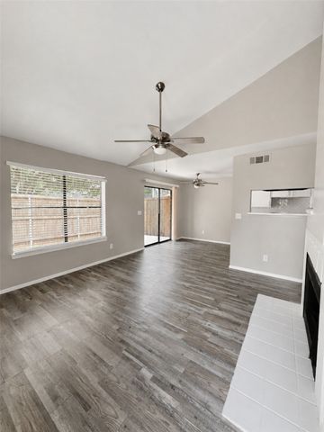 1122 Millview Drive 303, Arlington, TX 76012