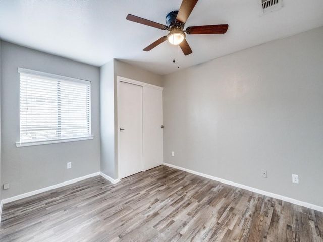 1122 Millview Drive 303, Arlington, TX 76012