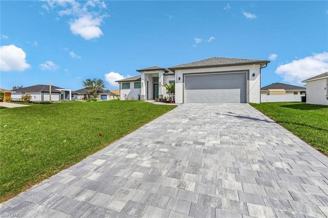 121 Gleason PKWY, Cape Coral, FL 33914