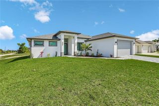 121 Gleason PKWY, Cape Coral, FL 33914