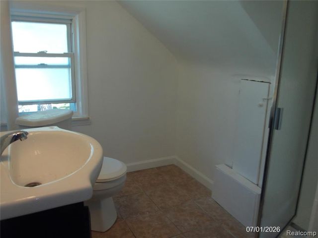 7535 Republic Avenue, Warren, MI 48091