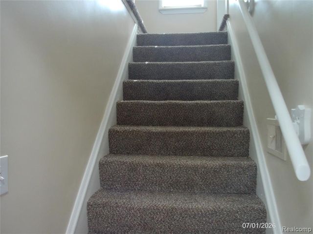 7535 Republic Avenue, Warren, MI 48091
