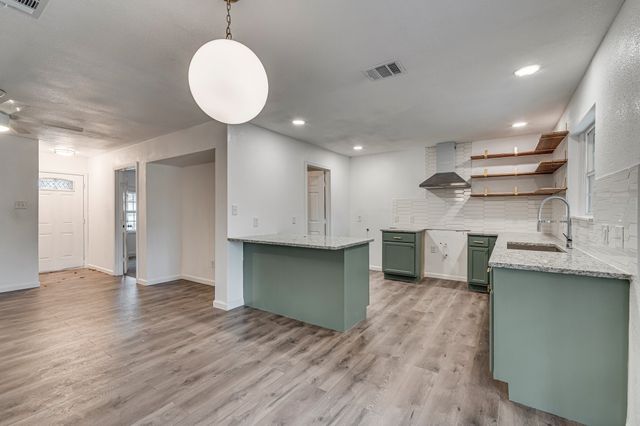 2110 Aggie Drive, Grand Prairie, TX 75051