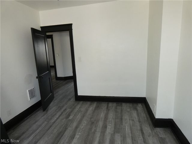 462 E 109th Street, Cleveland, OH 44108