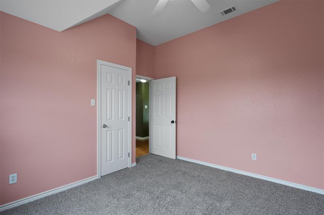 130 Cotton Rows LN, Taylor, TX 76574