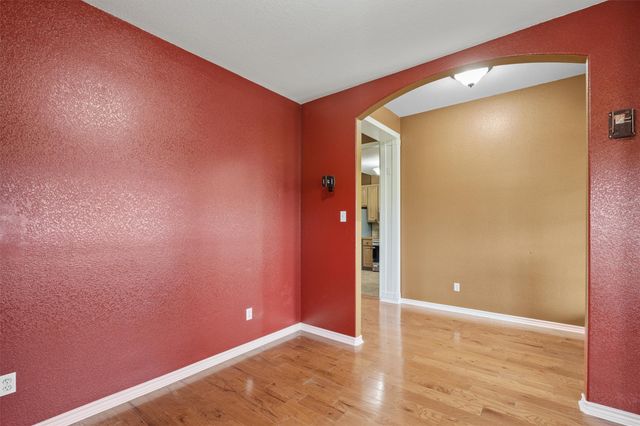 130 Cotton Rows LN, Taylor, TX 76574