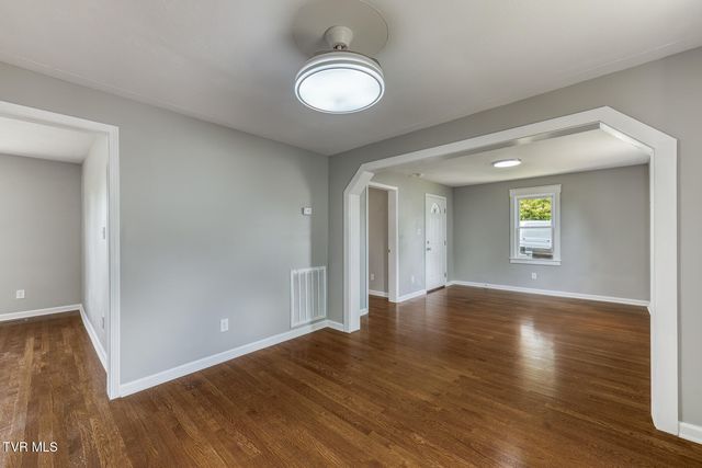 1220 Maryland Avenue, Bristol, TN 37620