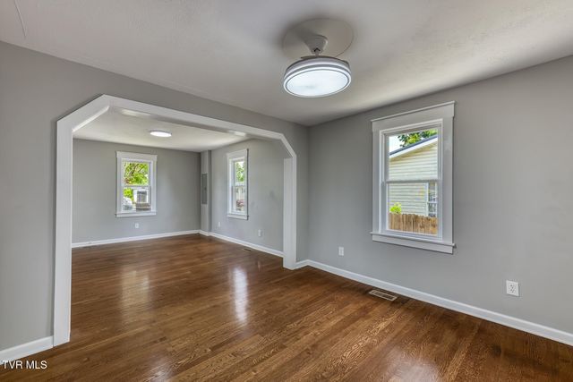 1220 Maryland Avenue, Bristol, TN 37620