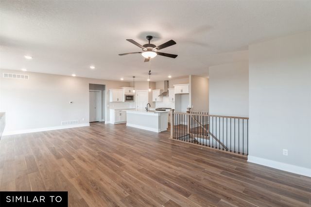 5702 NE Creek Ridge Drive, Ankeny, IA 50021