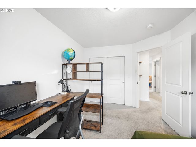 1228 S QUARTZ Dr, Cornelius, OR 97113