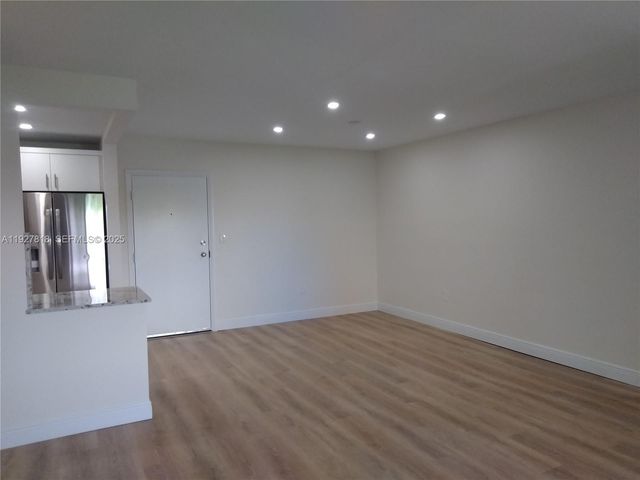 8325 SW 72nd Ave 308C, Miami, FL 33143