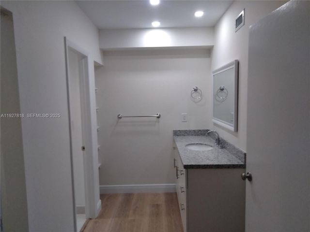 8325 SW 72nd Ave 308C, Miami, FL 33143