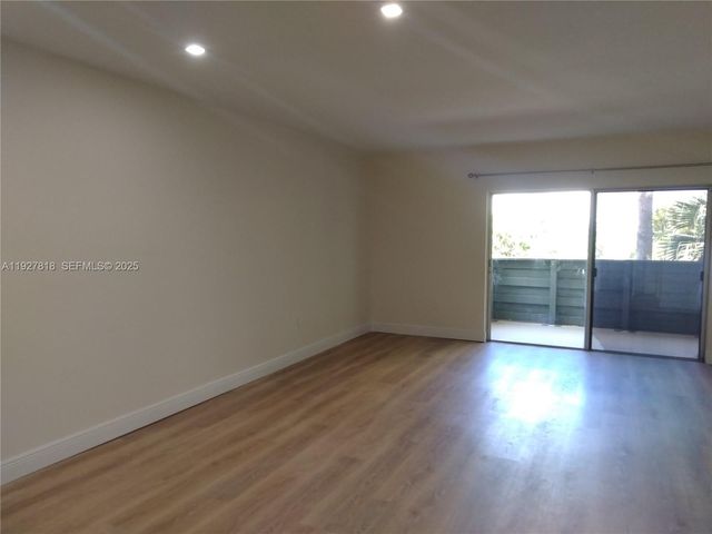 8325 SW 72nd Ave 308C, Miami, FL 33143