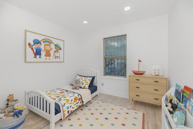 975 E 178th Street, Bronx, NY 10460