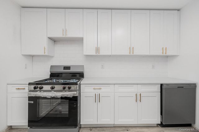 975 E 178th Street, Bronx, NY 10460