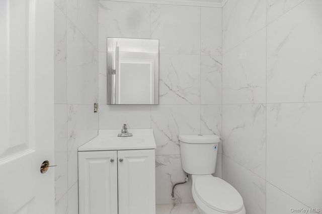 975 E 178th Street, Bronx, NY 10460