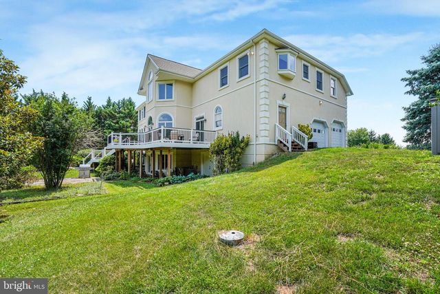 38140 WINSOME TRAIL LN, Purcellville, VA 20132