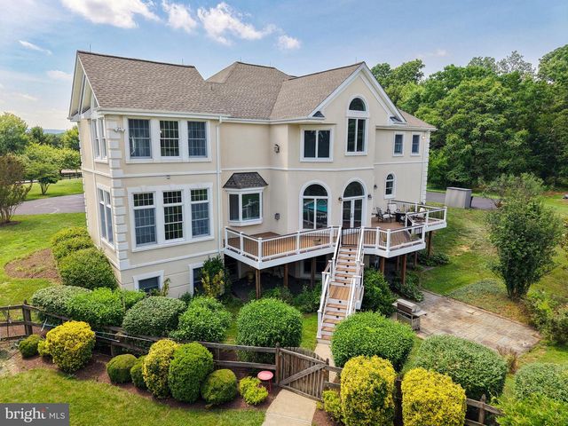 38140 WINSOME TRAIL LN, Purcellville, VA 20132