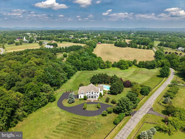 38140 WINSOME TRAIL LN, Purcellville, VA 20132