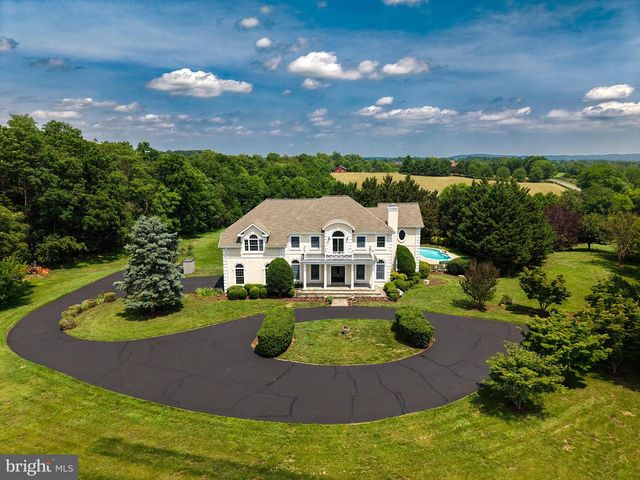 38140 WINSOME TRAIL LN, Purcellville, VA 20132