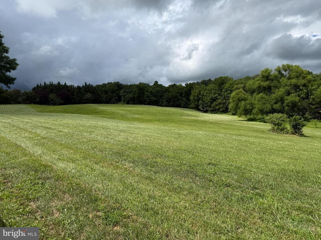38140 WINSOME TRAIL LN, Purcellville, VA 20132
