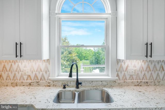 38140 WINSOME TRAIL LN, Purcellville, VA 20132